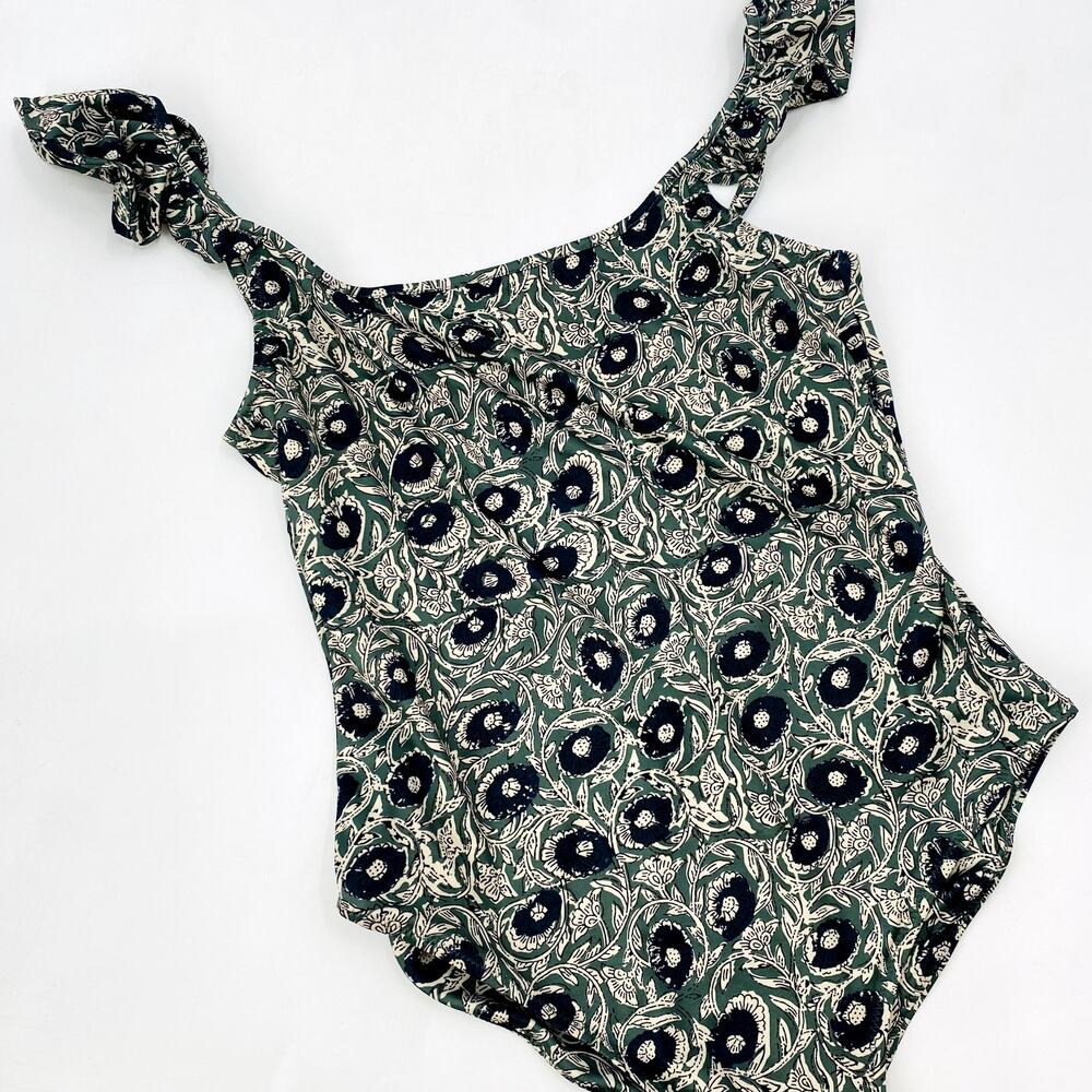 Sea New York M Floral Ruffle Low Back One piece swimsuit